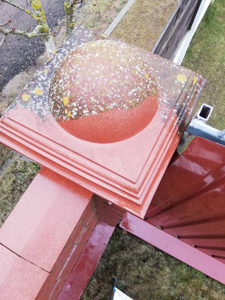 вид мойки забора из камня